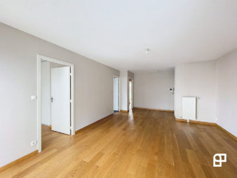 Rennes, quartier Lorient Saint-Brieuc, appartement T4, proche centre-ville, en bordure de Vilaine, grande terrasse, 2 balcons, double garage