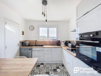RENNES/ QUARTIER LA MADELEINE, Rue de Nantes, Appartement T4 avec balcons, garage et cave