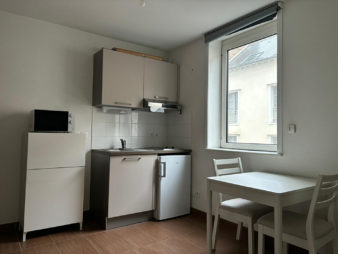 Studio Meublé – Rue de Paris – Quartier Sévigné/Oberthur