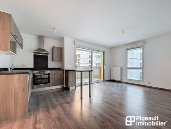 Appartement T3 à vendre – Rennes Arsenal Redon – Parking – Balcon – 2 chambres