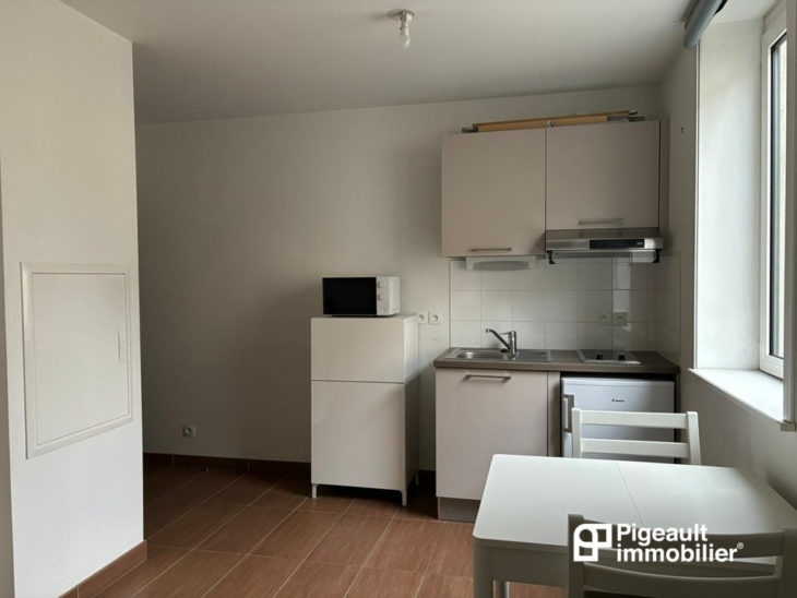 Studio Meublé – Rue de Paris – Quartier Sévigné/Oberthur - 21-SC202624