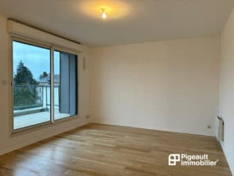 Appartement type 3 – Garage fermé et parking aérien – Terrasse – Chateaubourg