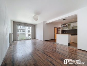 Appartement T3  – Rennes Rue de Nantes – 2 Parking – 2 chambres