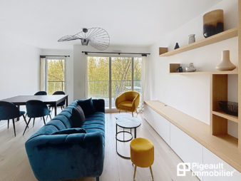 Appartement T3 à vendre – Résidence récente – Quartier centre ville / Antrain – Vue prairies – Balcon – Parking