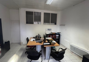 LOCAL COMMERCIAL A LOUER – CENTRE VILLE DE LIFFRE - AP-9617