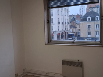 A LOUER-BUREAUX LIBRES-QUAI DUGUAY TROUIN RENNES
