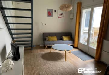 Appartement T1 BIS DUPLEX meublé – Jardinet privatif- Rue Ginguené – Quartier Le Madeleine/Sacré coeur - 1SC2020-51