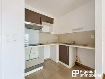 Appartement T2 à vendre  – Rennes Quartier Lorient / Saint Brieuc – Terrasse – Garage – 1 chambre
