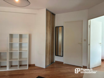 Appartement Rennes 2 pièces 29.37 m2 – Meublé – Dernier Etage – Résidence sécurisé avec gardien – Centre historique de Rennes