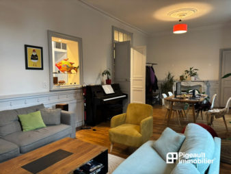 Appartement en plein centre ville – 5 pièces à RENNES