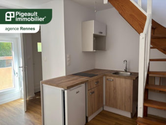 STUDIO DUPLEX –  Quartier Sévigné -Thabor – Dans une impasse  au calme