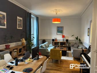 Appartement en plein centre ville – 5 pièces à RENNES