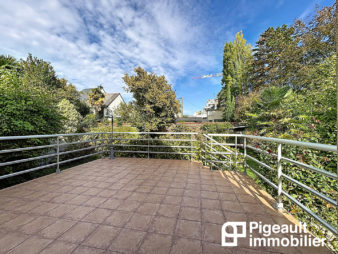 Maison à vendre Rennes quartier Sévigné – Jardin clos – Beaux volumes